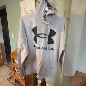 UNDER ARMOUR HOODIE
